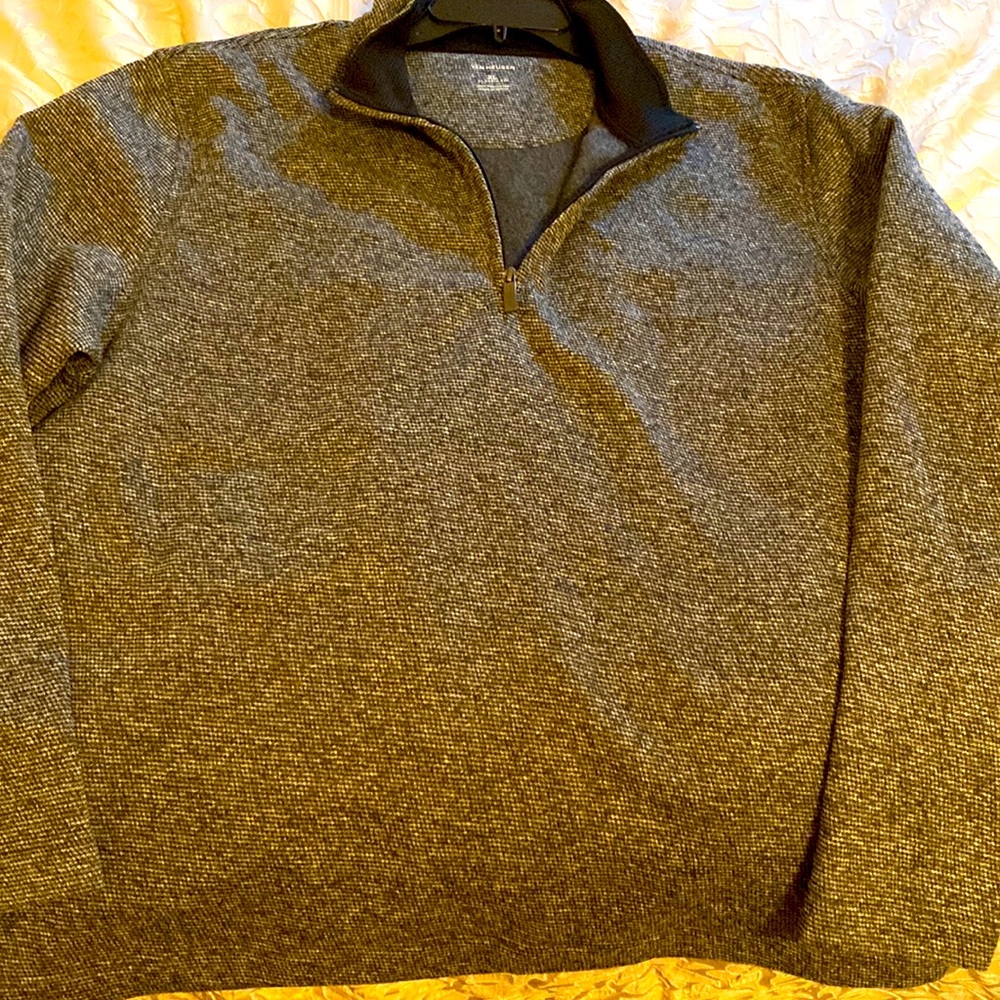 Barely wore XL Van Heusen smoke grey long sleeve pull over dress shirt. Not snag